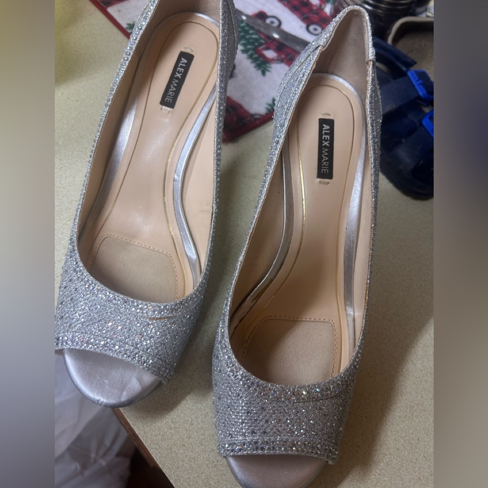 Silver sparkle heels